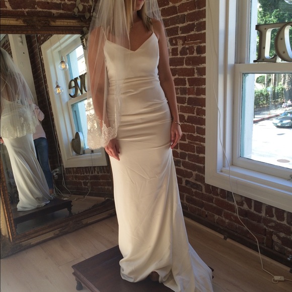 Nicole Miller Celine Wedding Dress - Picture 3 of 7